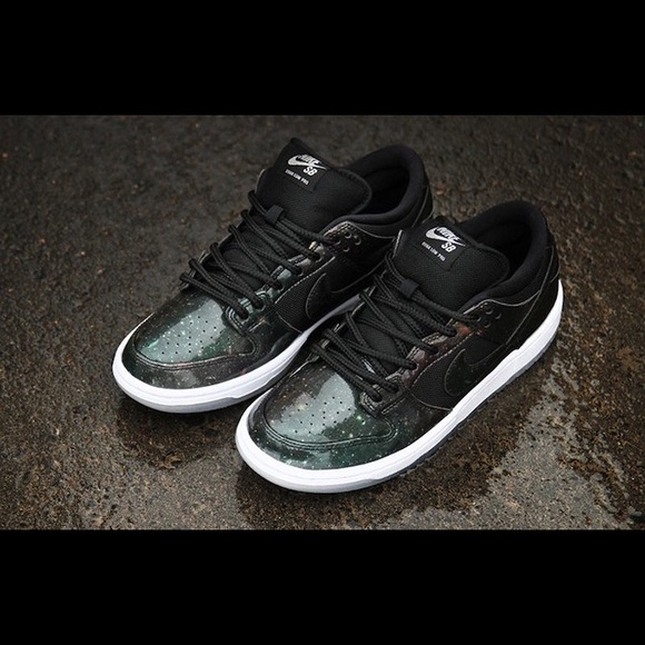 nike dunk low galaxy